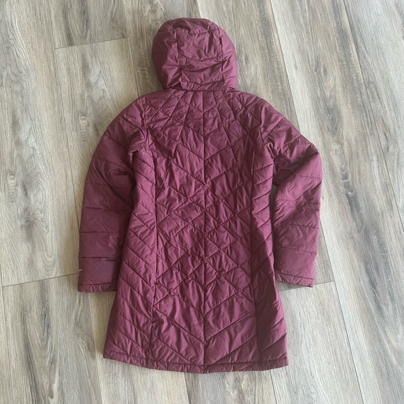 Woman’s Columbia coat - Picture 2 of 6